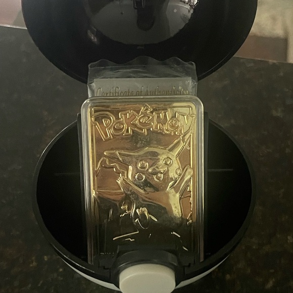 pokemon 23k gold plated trading card pikachu Limited Edition Red #25 in Pokeball Novelty Toys pokemon gold plated cards pikachu